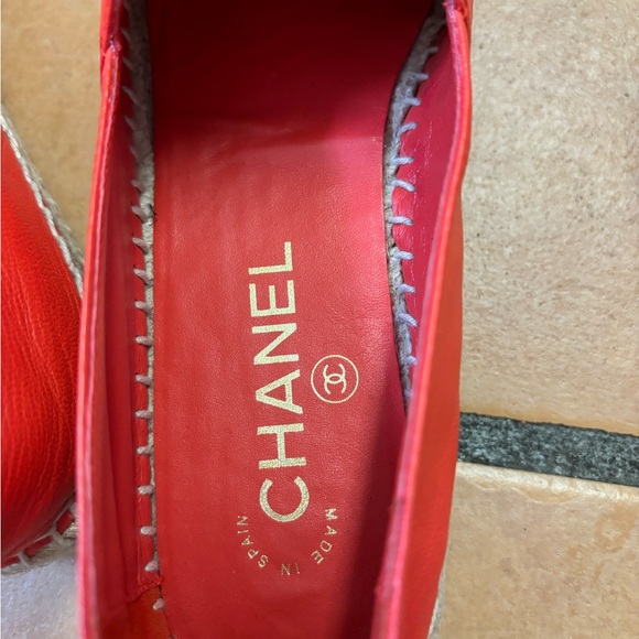 AUTHENTIC lambskin Chanel espadrilles - Picture 6 of 9